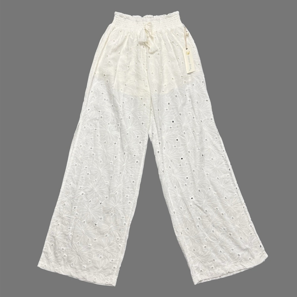 Ocean Drive Womens M Eyelet Pull On Pants White Floral Coastal Beach Boho NWT